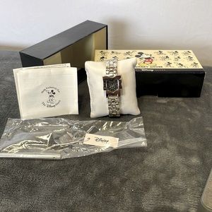 Mickey Mouse woman’s watch new in box
